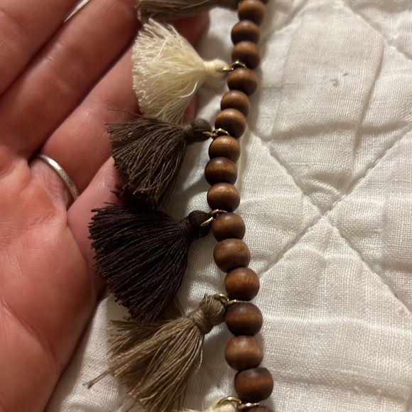 Beautiful and new necklace. Stretchy. Boho. - Picture 2 of 3